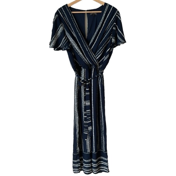 Luxology Short Sleeve lined Dressy romper/jumpsuit size Lrg Blue/White flowy - Picture 4 of 16